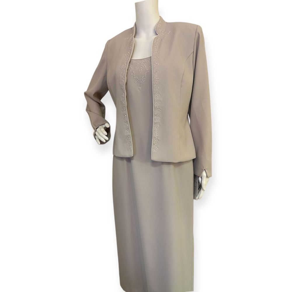 Elegant Beige Women's Dress & Jacket
